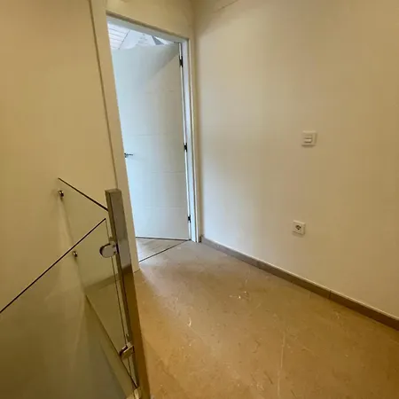 Unique Duplex Penthouse For 4 At Medieval Quarter Daire *
