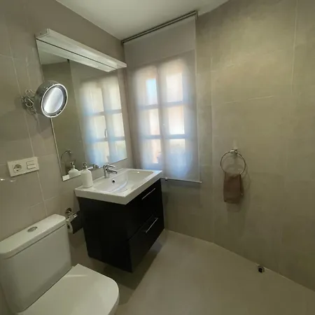 Daire Unique Duplex Penthouse For 4 At Medieval Quarter