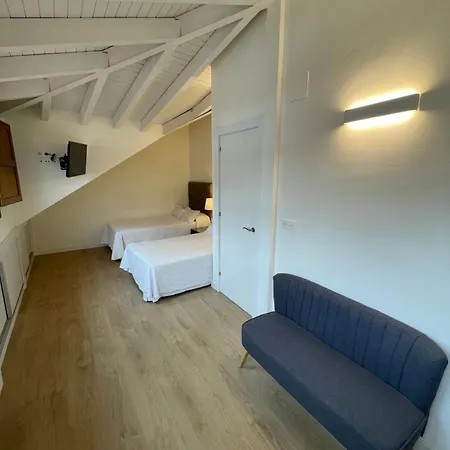 Daire Unique Duplex Penthouse For 4 At Medieval Quarter Oviedo