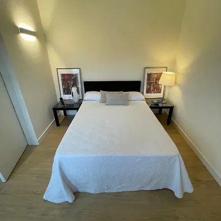 Unique Duplex Penthouse For 4 At Medieval Quarter Daire