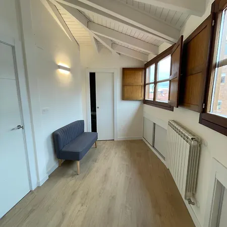 Daire Unique Duplex Penthouse For 4 At Medieval Quarter
