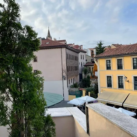 Unique Duplex Penthouse For 4 At Medieval Quarter Daire Oviedo