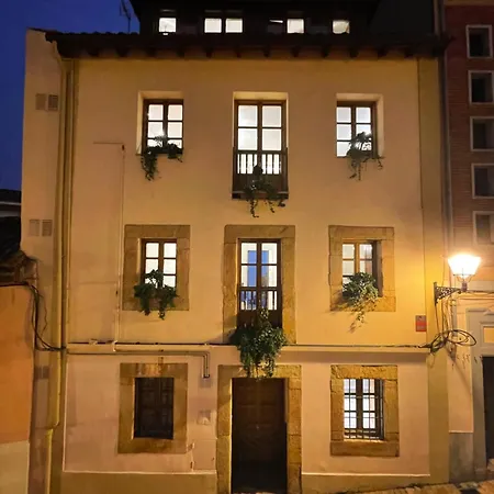 Daire Unique Duplex Penthouse For 4 At Medieval Quarter
